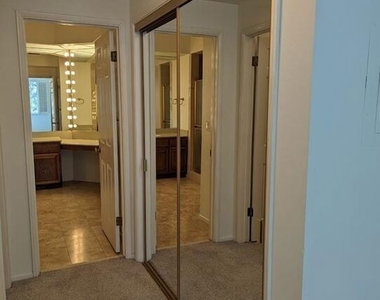 100 N Wetherly Drive - Photo Thumbnail 23