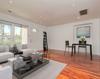 932 S Shenandoah Street - Photo Thumbnail 2