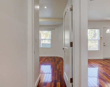 932 S Shenandoah Street - Photo Thumbnail 5