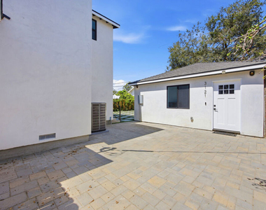 3121 Oakhurst Avenue - Photo Thumbnail 15