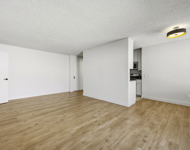 1352 S Carmelina Avenue - Photo Thumbnail 2