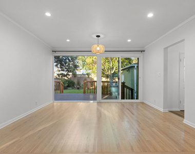 3760 Beethoven Street - Photo Thumbnail 8