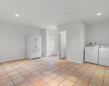 3760 Beethoven Street - Photo Thumbnail 18