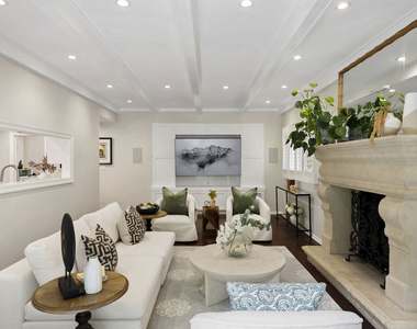 15938 Valley Vista Boulevard - Photo Thumbnail 15