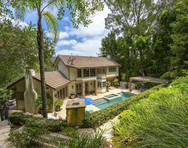 15938 Valley Vista Boulevard - Photo Thumbnail 48