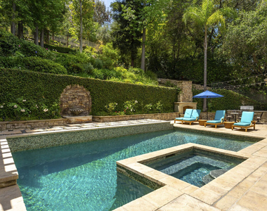 15938 Valley Vista Boulevard - Photo Thumbnail 36