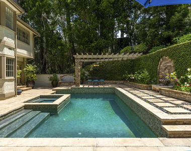 15938 Valley Vista Boulevard - Photo Thumbnail 39