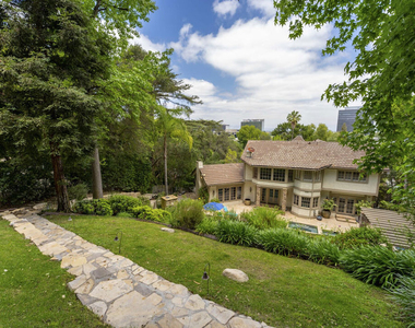 15938 Valley Vista Boulevard - Photo Thumbnail 49