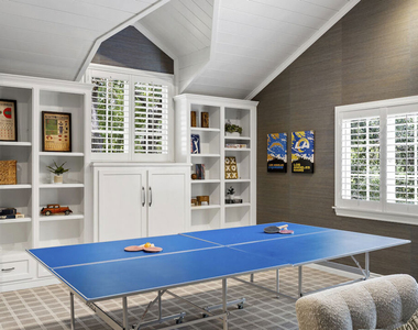 15938 Valley Vista Boulevard - Photo Thumbnail 33