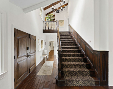15938 Valley Vista Boulevard - Photo Thumbnail 16