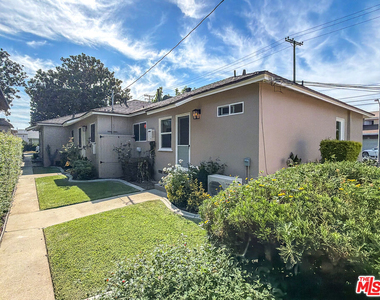 202 E Grand Avenue - Photo Thumbnail 20
