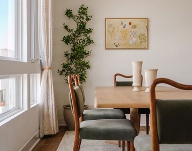 2911 W Exposition Place - Photo Thumbnail 13