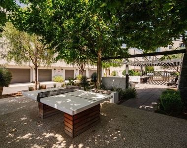 2911 W Exposition Place - Photo Thumbnail 48