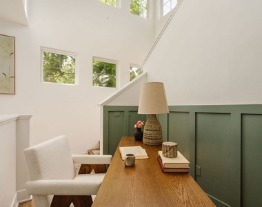 2911 W Exposition Place - Photo Thumbnail 11
