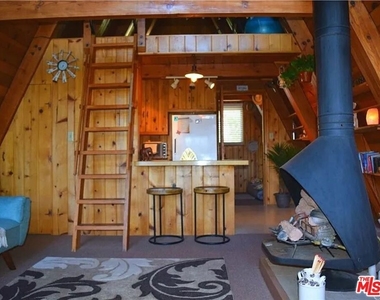 219 Pine Canyon Drive - Photo Thumbnail 3