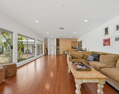 4401 Nogales Drive - Photo Thumbnail 14