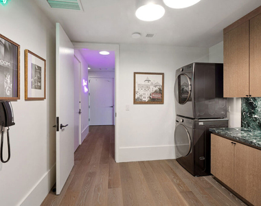 8420 W Sunset Boulevard - Photo Thumbnail 39
