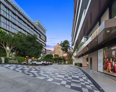 8420 W Sunset Boulevard - Photo Thumbnail 46