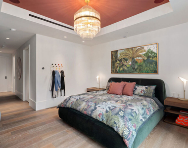 8420 W Sunset Boulevard - Photo Thumbnail 18