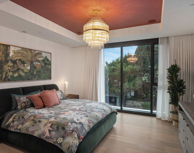 8420 W Sunset Boulevard - Photo Thumbnail 17