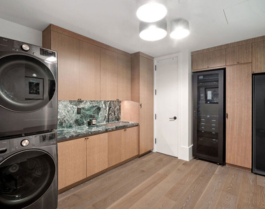 8420 W Sunset Boulevard - Photo Thumbnail 38