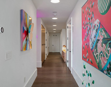 8420 W Sunset Boulevard - Photo Thumbnail 16