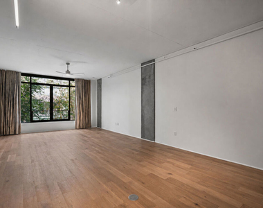 1111 S Grand Avenue - Photo Thumbnail 22