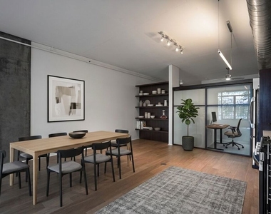 1111 S Grand Avenue - Photo Thumbnail 2