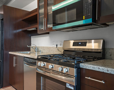 1111 S Grand Avenue - Photo Thumbnail 13