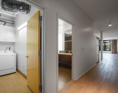1111 S Grand Avenue - Photo Thumbnail 8