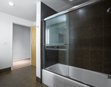 1111 S Grand Avenue - Photo Thumbnail 12