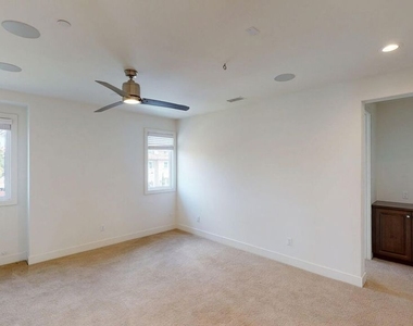 12073 Carabela Court - Photo Thumbnail 11
