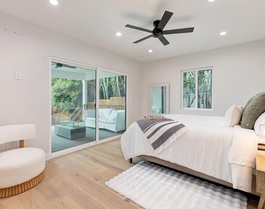 9028 Keith Avenue - Photo Thumbnail 11