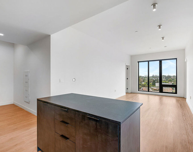 10700 Tabor Street - Photo Thumbnail 3