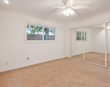 5496 Katherine Avenue - Photo Thumbnail 25