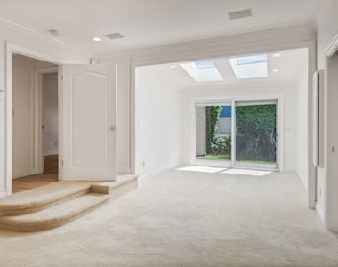 5496 Katherine Avenue - Photo Thumbnail 18