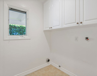 5496 Katherine Avenue - Photo Thumbnail 27