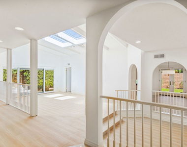 5496 Katherine Avenue - Photo Thumbnail 5