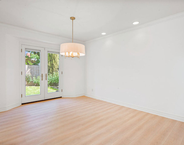 5496 Katherine Avenue - Photo Thumbnail 12