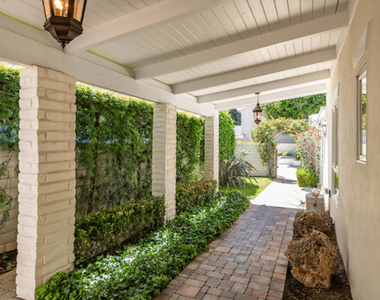 5496 Katherine Avenue - Photo Thumbnail 4