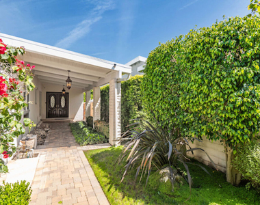 5496 Katherine Avenue - Photo Thumbnail 2