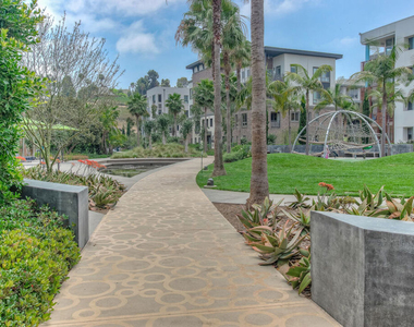 5827 Meadowlark Place - Photo Thumbnail 17