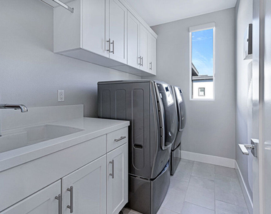 5827 Meadowlark Place - Photo Thumbnail 11