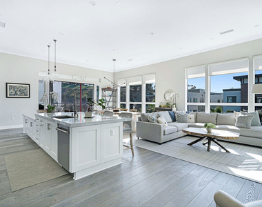 5827 Meadowlark Place - Photo Thumbnail 5