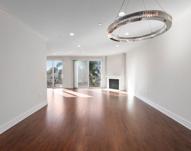 1050 Holt Avenue - Photo Thumbnail 2
