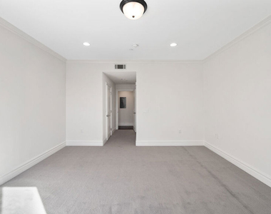 1050 Holt Avenue - Photo Thumbnail 8