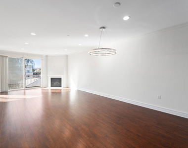 1050 Holt Avenue - Photo Thumbnail 18
