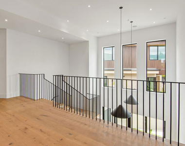 1030 Centinela Avenue - Photo Thumbnail 13