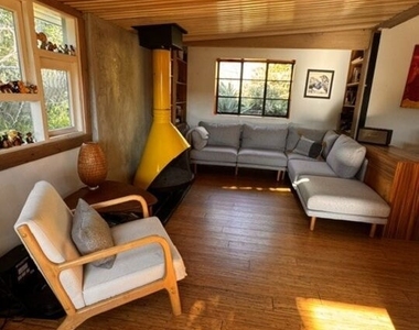19770 Grand View Drive - Photo Thumbnail 5