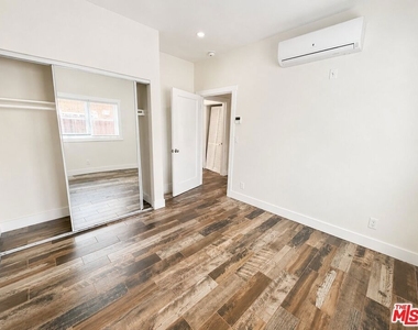 1449 W 28th Street - Photo Thumbnail 1